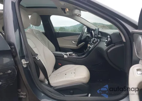 2016 Mercedes-Benz C 300 4Matic/Luxury 4Matic/Sport 4Matic из США, поврежденный, VIN 55SWF4KB2GU099431